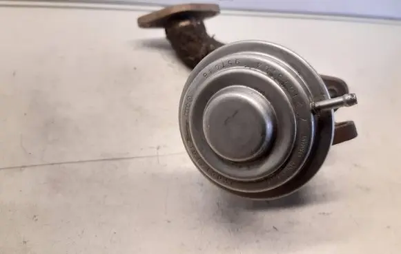 Volvo V70 EGR valve 046131503A
