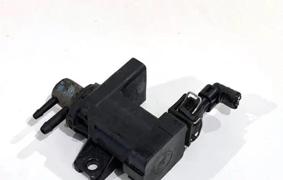 Opel Antara Fuel pressure regulator 25183170