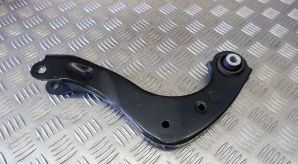 Toyota Prius (XW50) Rear upper control arm/wishbone 4877047010