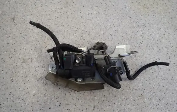 Toyota Verso Vacuum valve 258190R011