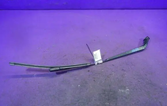 Opel Adam Front wiper blade arm 13354349