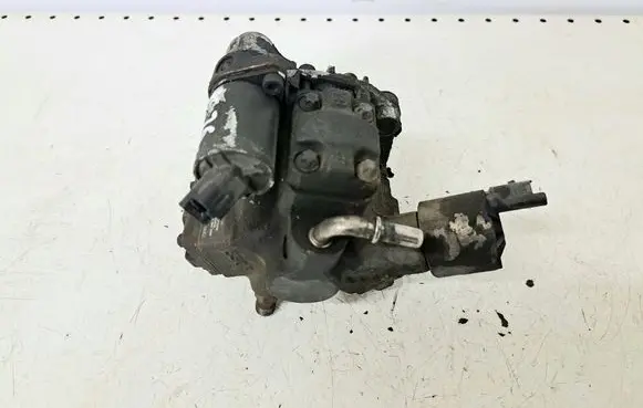 Volvo V50 Fuel injection high pressure pump 9685705080