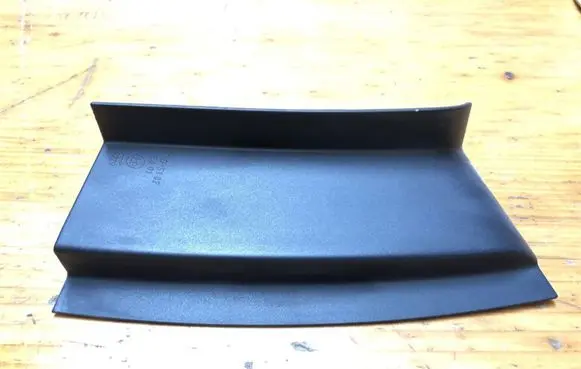 Volkswagen Sharan Rear/tail light trim molding 