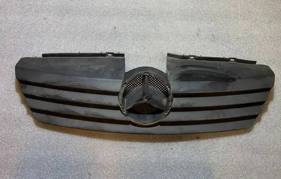 Mercedes-Benz Vaneo W414 Front bumper upper radiator grill A4148800085 4148800085