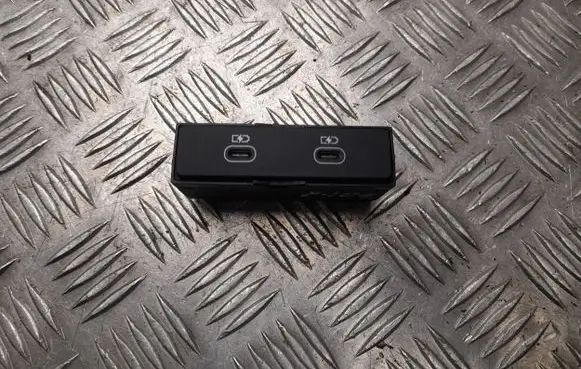 Audi Q8 e-tron USB socket connector 4N1035954