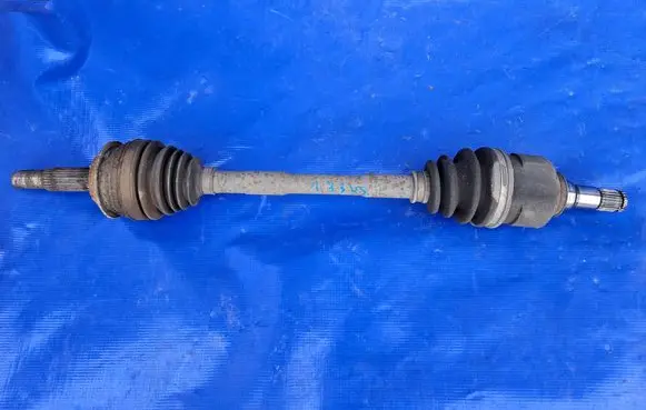 Toyota Verso-S Front driveshaft