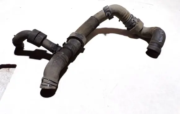 Volkswagen Transporter - Caravelle T5 Engine coolant pipe/hose 7E0122051E