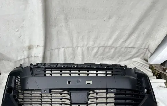 Peugeot Expert Front bumper