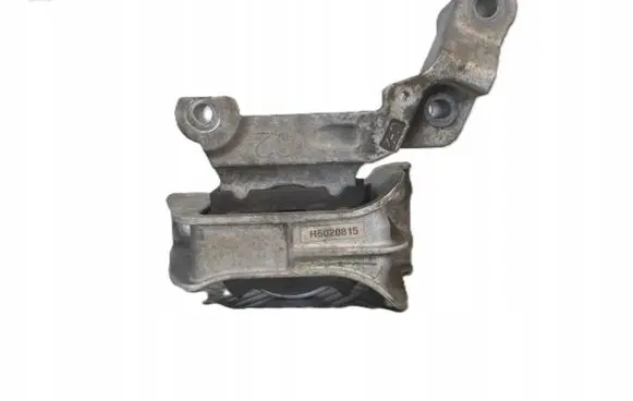 Nissan Juke I F15 Engine mount bracket 112111FAOA