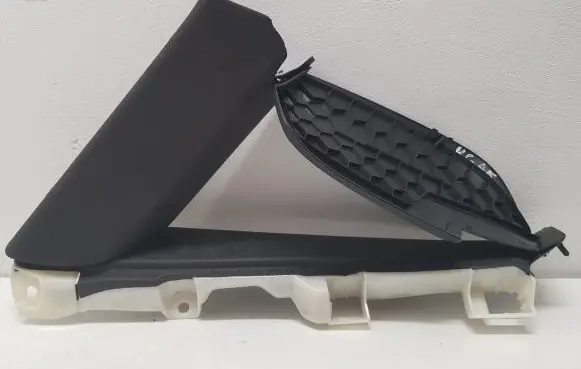 (C) pillar trim