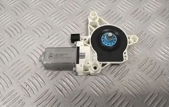 Mercedes-Benz EQE x294 Front door window regulator motor A0009065108