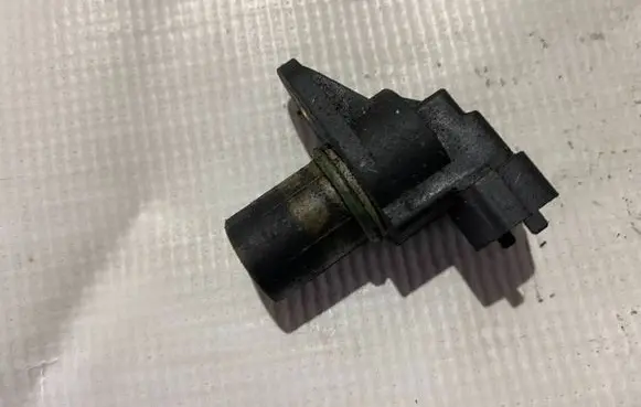 Mercedes-Benz S W220 Camshaft position sensor a0031539728 0031539728