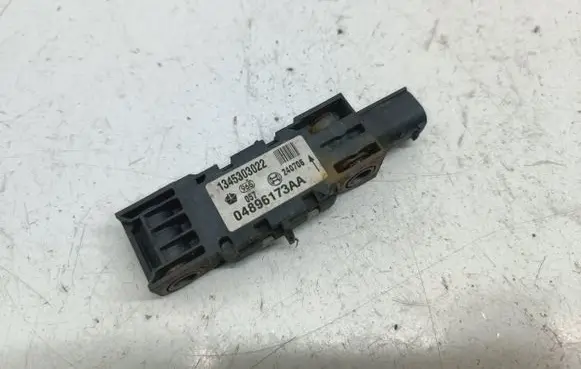 Jeep Grand Cherokee (WK) Airbag deployment crash/impact sensor 04896173AA 240706 1345303022