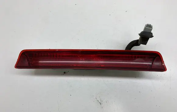 Honda FR-V Third/center stoplight 28622539