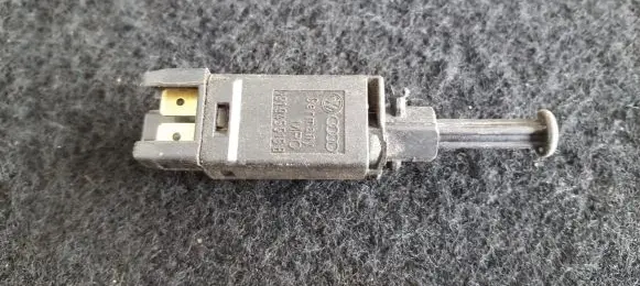 Audi A3 S3 8L Brake pedal sensor switch 191945515B MRO191945515B