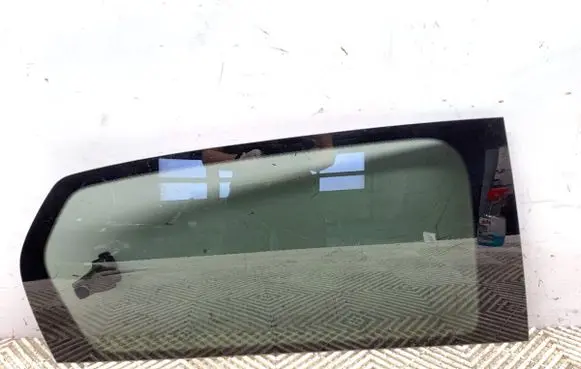 Skoda Citigo Rear door window glass