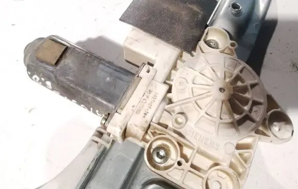 Opel Vectra C Rear door window regulator motor 24414777