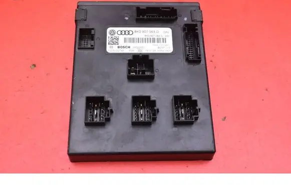 Audi A4 S4 B8 8K Comfort/convenience module 8K0907063D