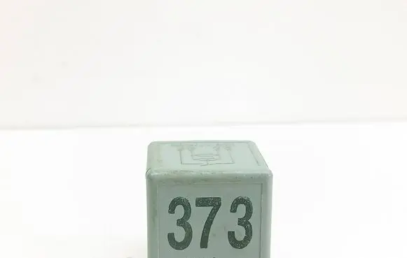 Audi A6 S6 C5 4B Other relay 8D0951253A