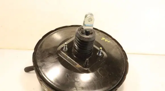 Hyundai i40 Brake booster