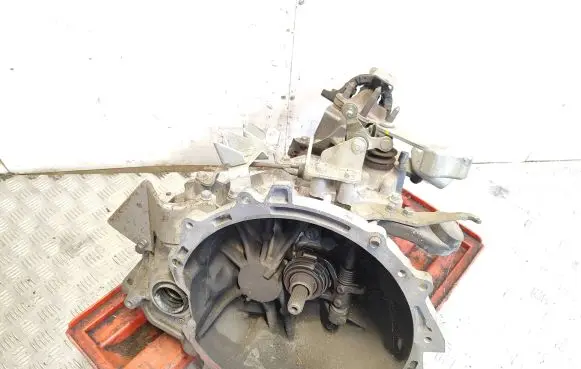 Mitsubishi Space Star Manual 5 speed gearbox F5MBD1ABZ Z03484 2500A350
