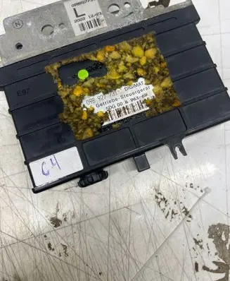 Volkswagen Transporter - Caravelle T4 Gearbox control unit/module 098927731 5DG00696160