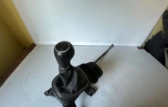 Opel Corsa D Gear shift rod 009123061