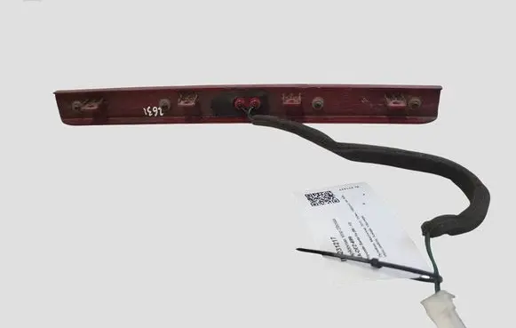 Hyundai Santa Fe Third/center stoplight 927002B0