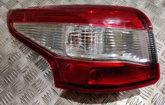 Nissan Qashqai Rear/tail lights 265554EA0A