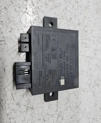 Mercedes-Benz E W210 Immobilizer control unit/module 2108203226