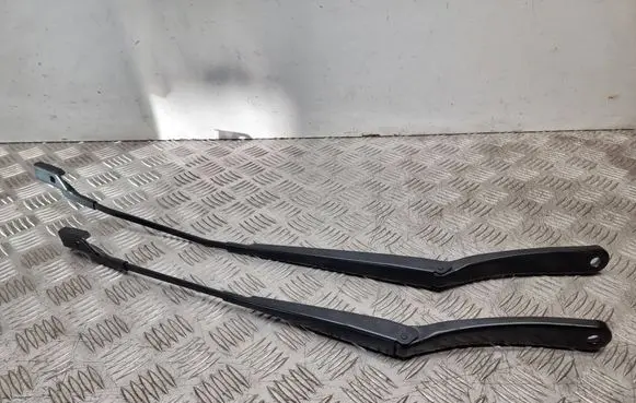 Ford Focus Front wiper blade arm JX7B17527AB