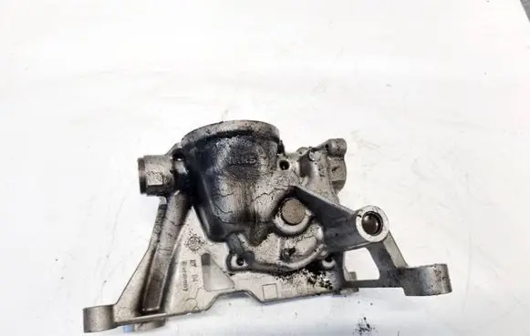 Audi A6 S6 C5 4B Oil pump 059115105H