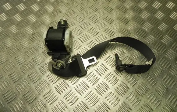 Nissan Navara D40 Front seatbelt 888444X30B M3402