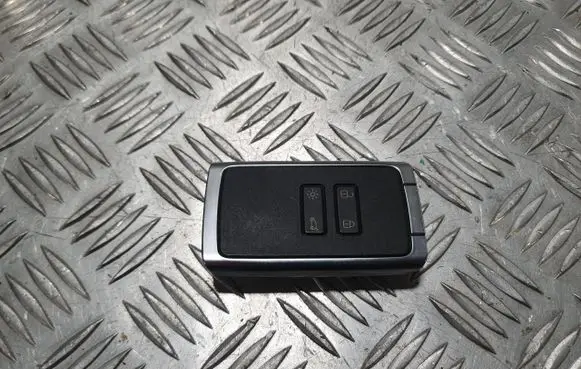 Renault Captur II Ignition key/card PU10168