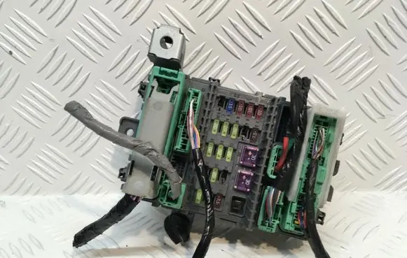 Honda Accord Fuse box set TL0-E113 EB