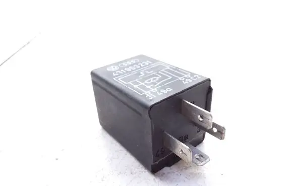 Volkswagen Golf II Hazard warning light relay 431953231