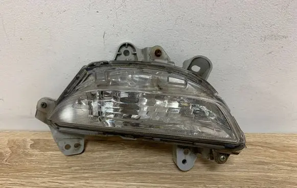 Mazda 3 II Front indicator light B45A51350 HY21W