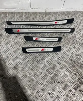 Audi A4 S4 B8 8K Front sill trim cover 8K0853373C 8K0853373 8K0853373B