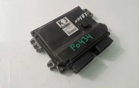 Suzuki Swift I Engine control unit/module ECU 3392062J32