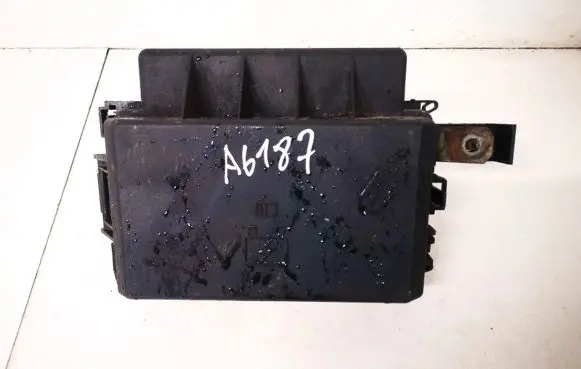 Chrysler 300 - 300C Fuse box set 7140179830 7140-1798-30