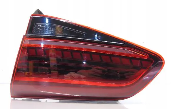 Volkswagen Golf VII Tailgate rear/tail lights 5G0945308Q