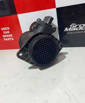 Audi A4 S4 B5 8D Mass air flow meter 0281002216