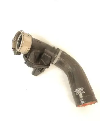 Volvo XC90 Intercooler hose/pipe 31422061