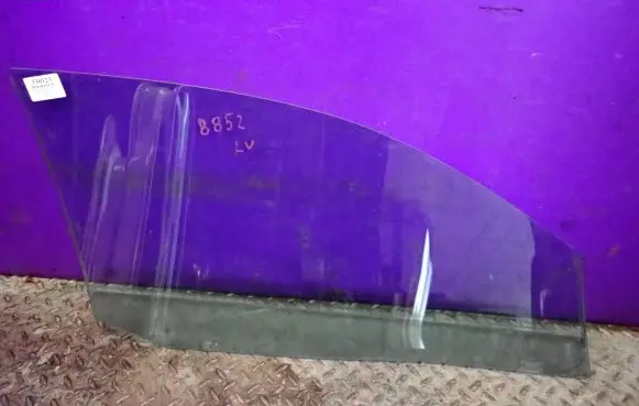 Seat Ibiza III (6L) Front door window glass four-door