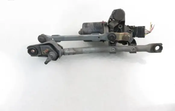 Peugeot 107 Front wiper linkage 