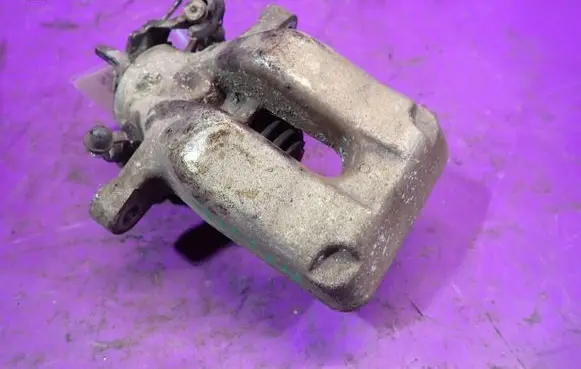 Peugeot 407 Rear brake caliper