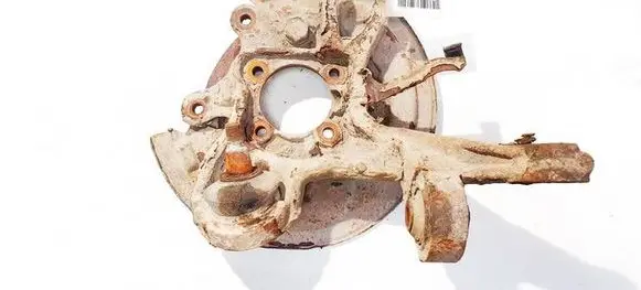 Rear wheel hub