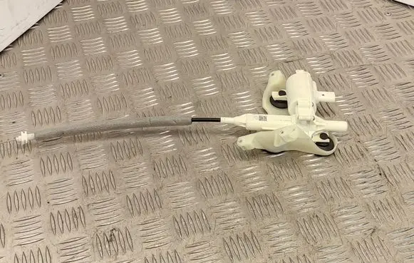 Mercedes-Benz CLA C117 X117 W117 Tailgate boot lock/latch motor A1179064300 16391