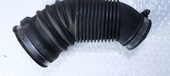 Audi A6 S6 C6 4F Air intake hose/pipe 4F0129615L