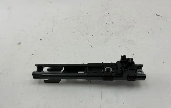 Mercedes-Benz A W176 Seat belt height adjuster A0008600388